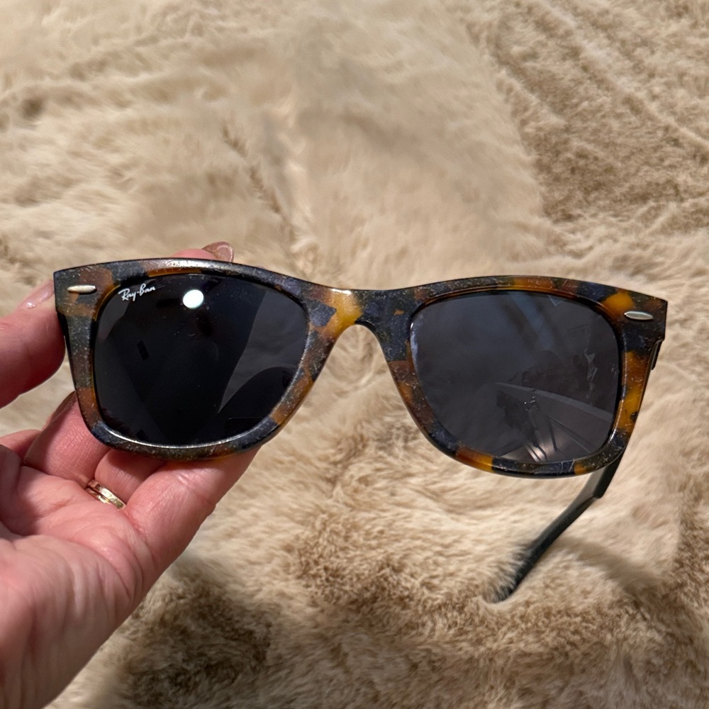 Ray-Ban Tortoise Shell Sunglasses